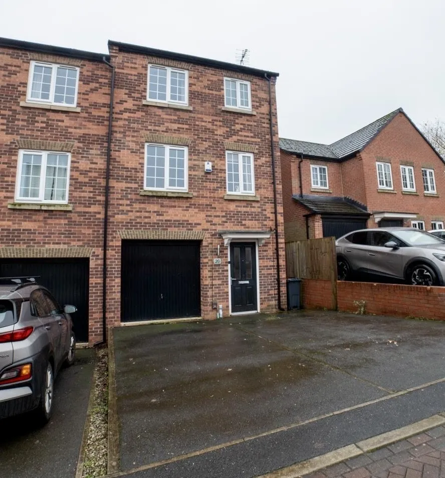 4 bed house for sale, Weavers Way, South Normanton, DE55