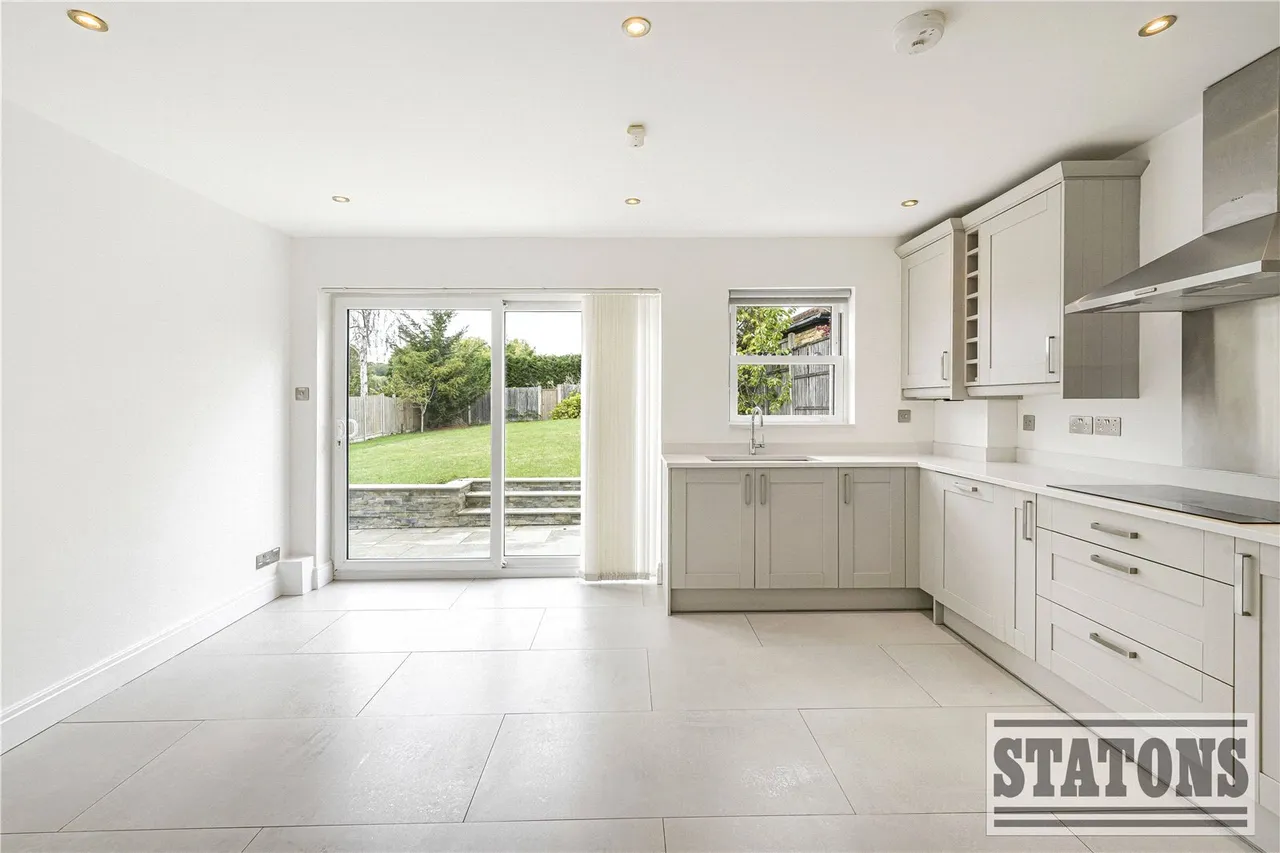 Newmans Way, Hadley Wood, Hertfordshire, EN4 0LR, photo 5