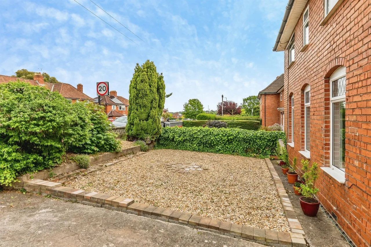 Shirehampton Road, Bristol, BS9, photo 6