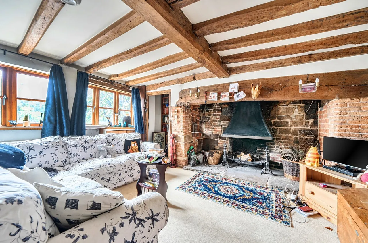 Church Hill, Pulborough, RH20, photo 2