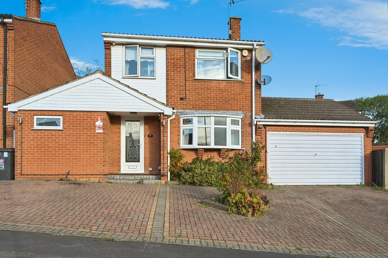 3 bed house for sale — Leen Valley Drive, Mansfield