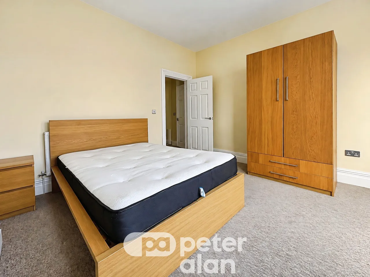 Corporation Road, Cardiff, CF11, photo 9