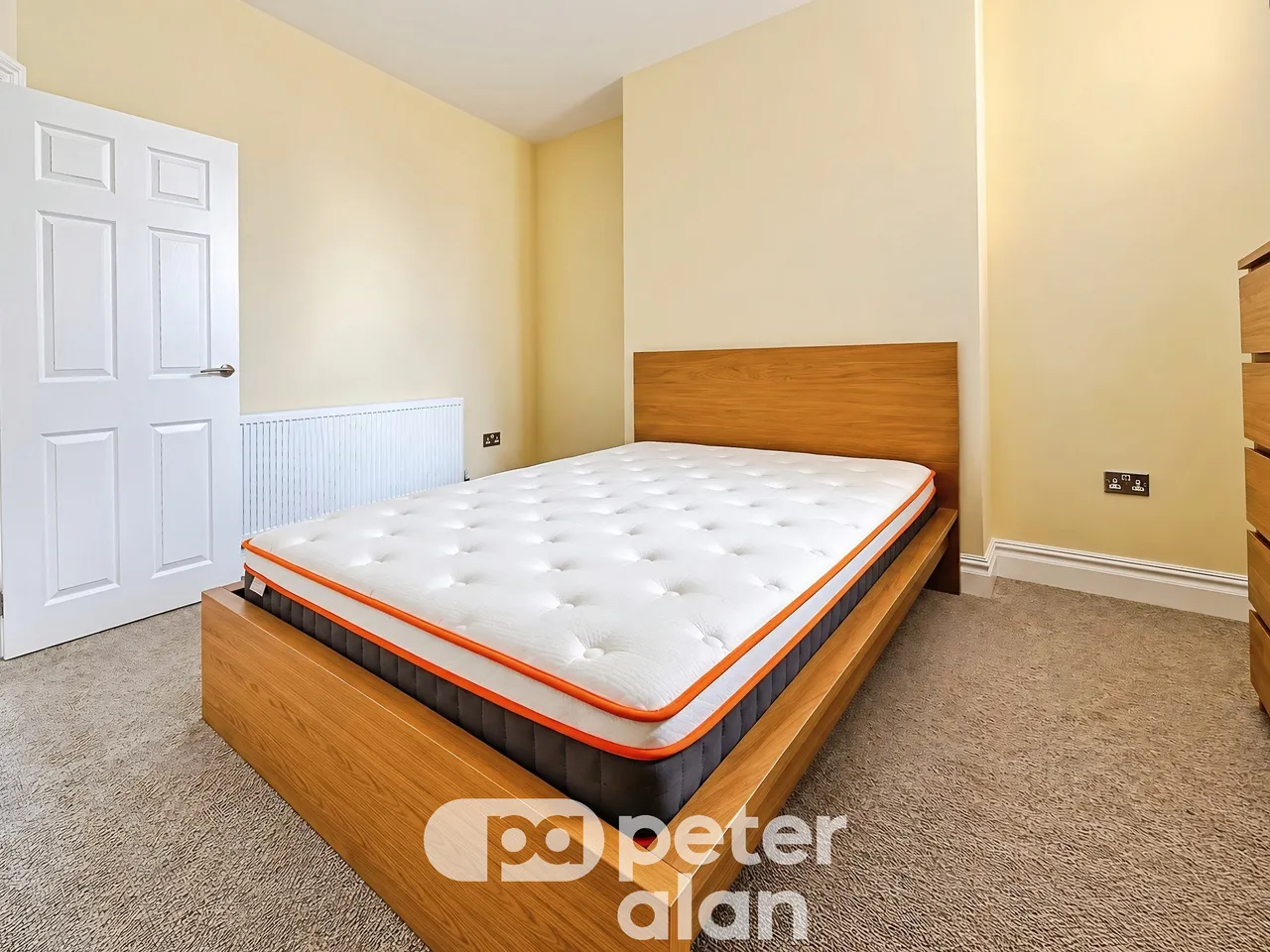 Corporation Road, Cardiff, CF11, photo 12