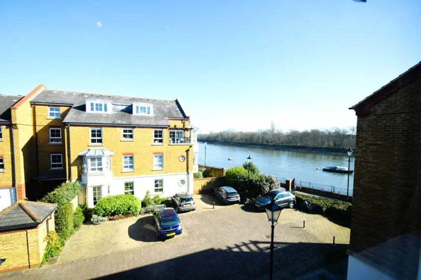 Regency Quay, Chiswick, photo 2