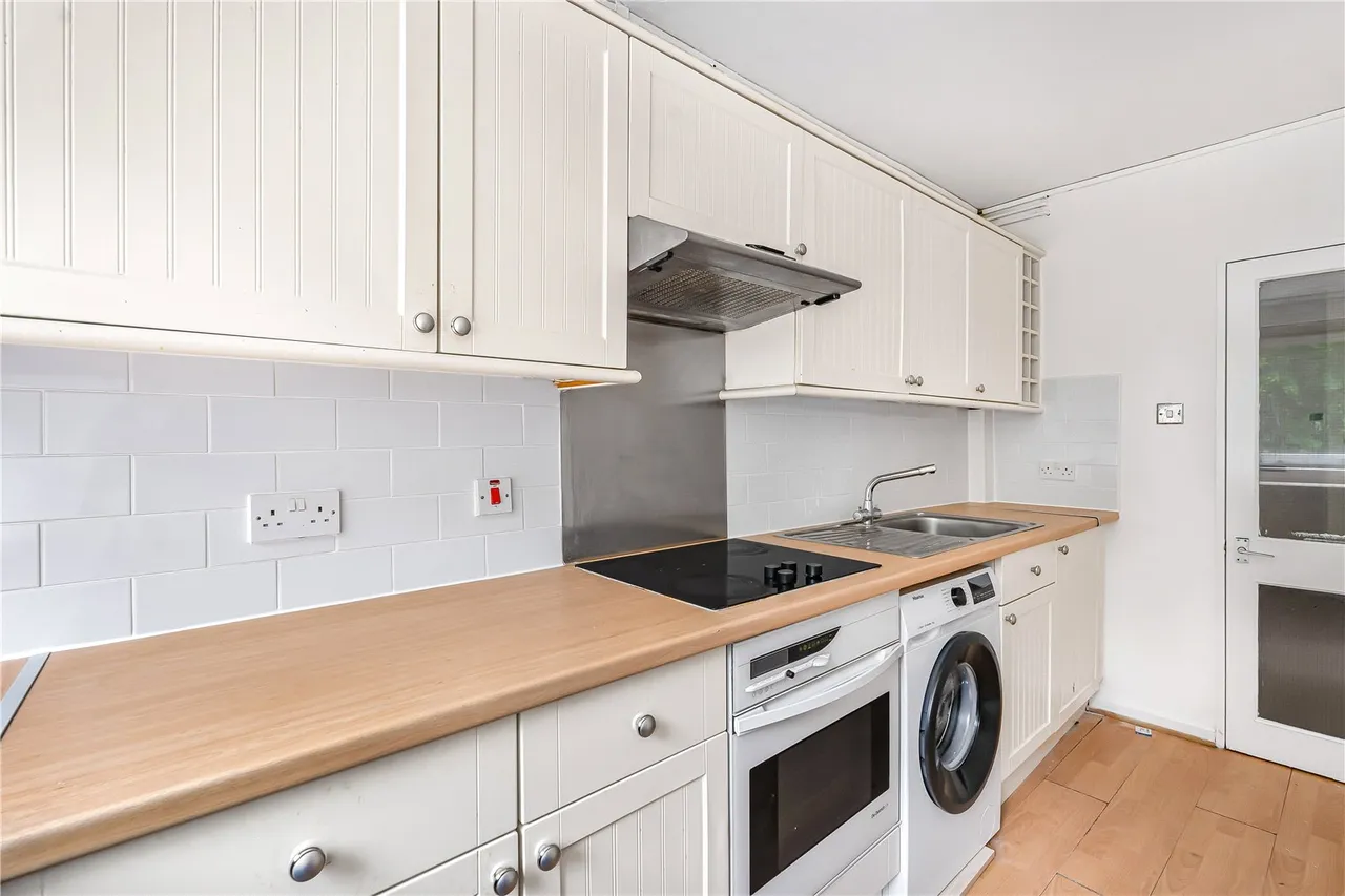 Tunworth Crescent, London, SW15, photo 9