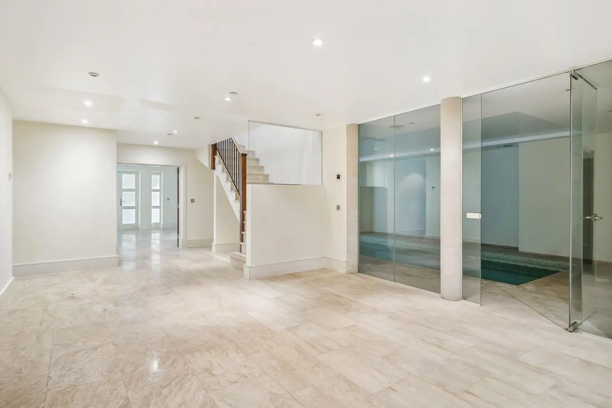 Fairmile Lane, Cobham, KT11, photo 14
