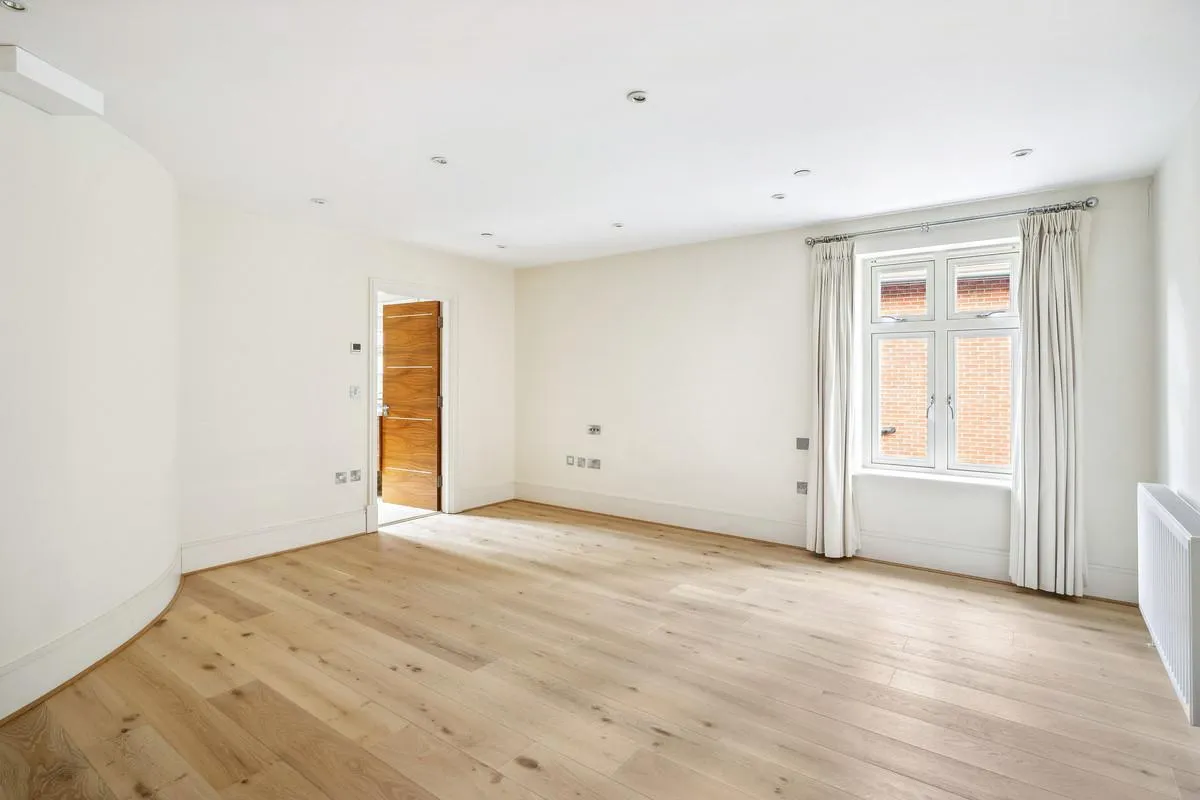 Fairmile Lane, Cobham, KT11, photo 20