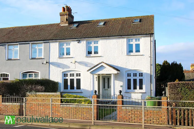 5 bed house for sale, Churchgate Road, Cheshunt, EN8