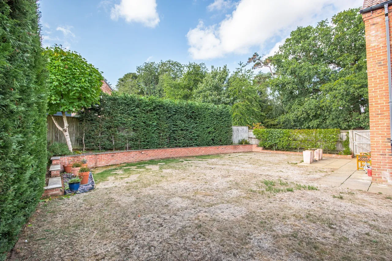 Detached Four Bedroom Home in Colkirk, photo 18