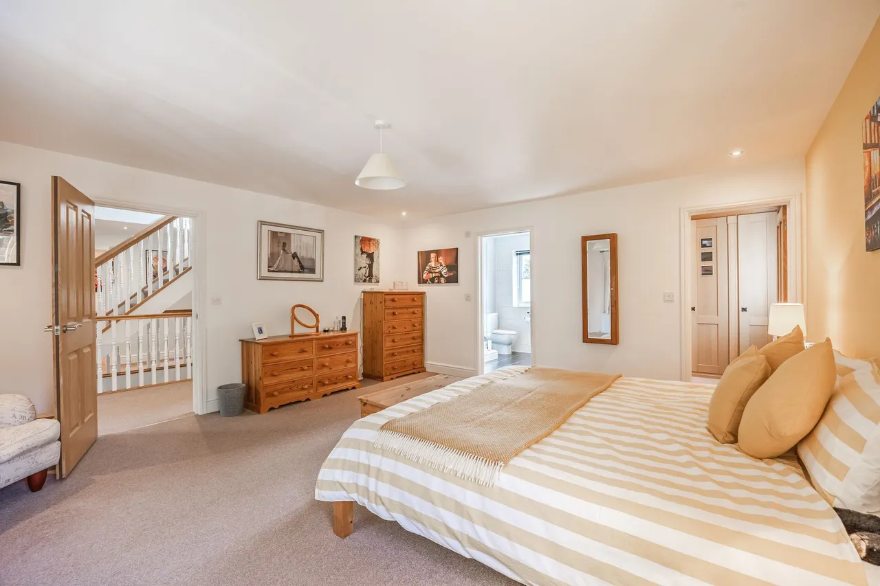 Detached Four Bedroom Home in Colkirk, photo 12