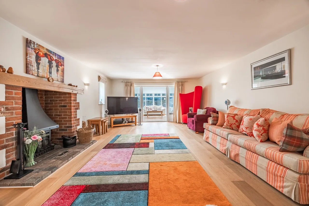 Detached Four Bedroom Home in Colkirk, photo 5