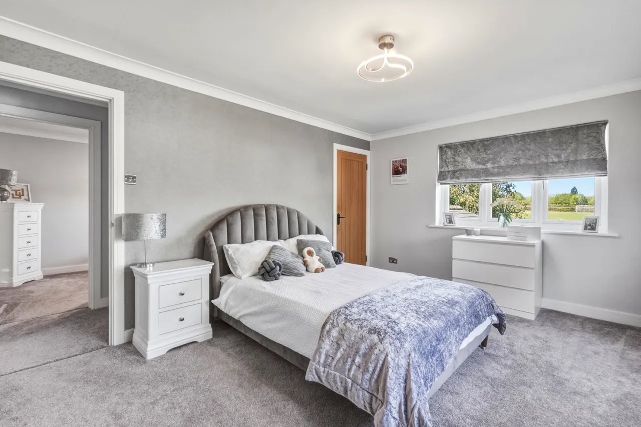 Chelmsford Road, White Roding, CM6, photo 20