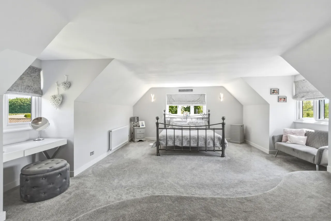 Chelmsford Road, White Roding, CM6, photo 16