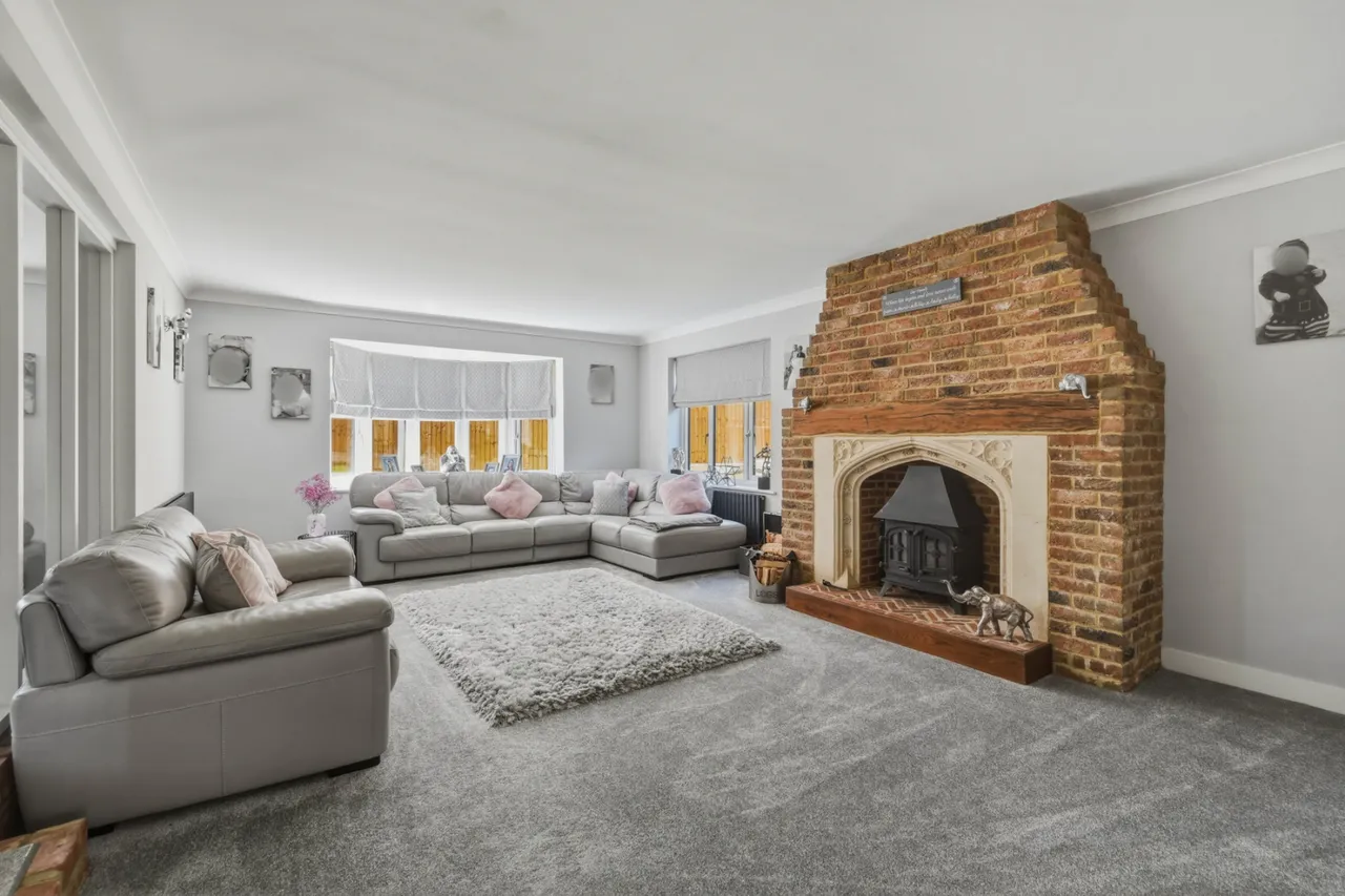 Chelmsford Road, White Roding, CM6, photo 5