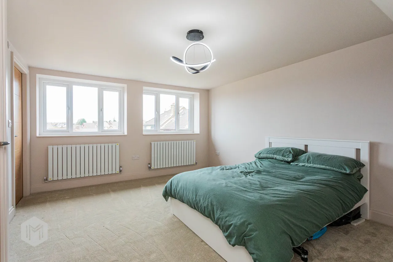 Taywood Road, Bolton, BL3 4SJ, photo 8
