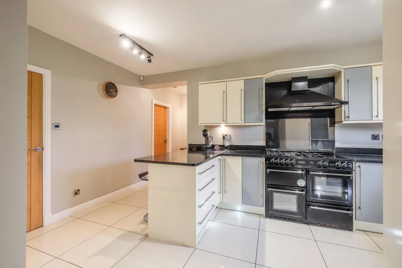 Prince Wood Lane, Huddersfield, HD2, photo 9