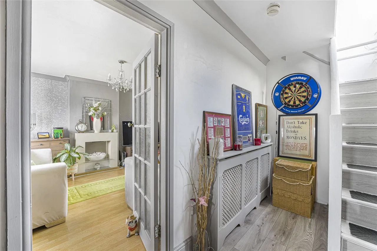 Alamein Road, Swanscombe, DA10, photo 25