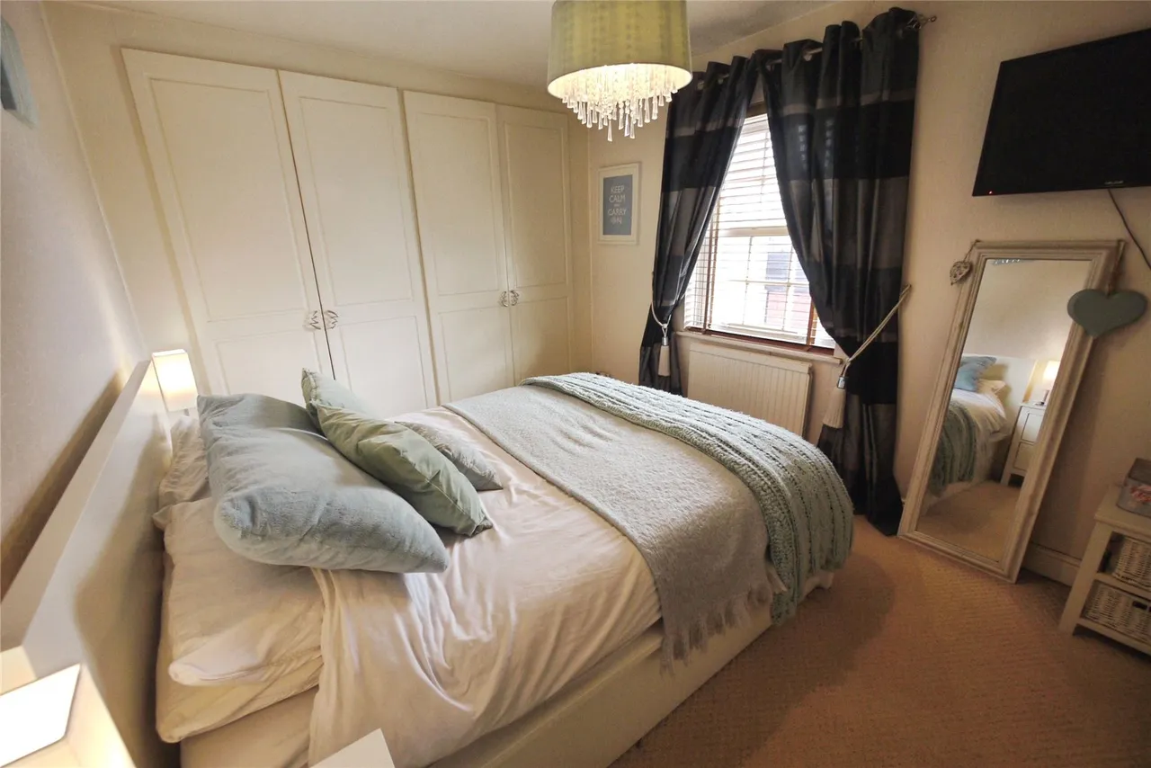 Roding Drive, Kelvedon Hatch, Brentwood, Essex, CM15, photo 10