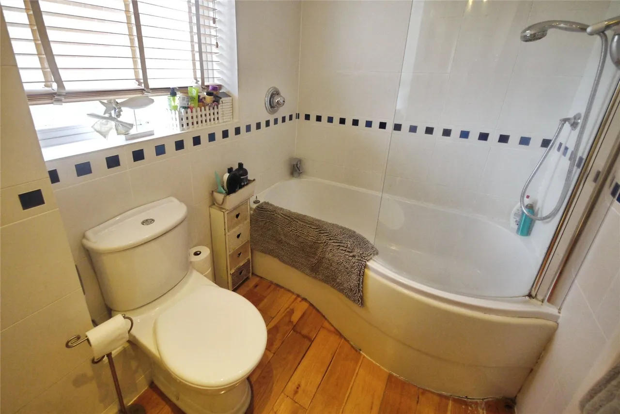 Roding Drive, Kelvedon Hatch, Brentwood, Essex, CM15, photo 15