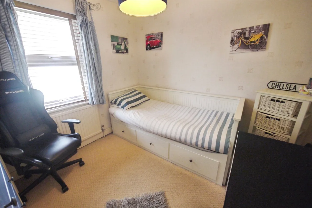 Roding Drive, Kelvedon Hatch, Brentwood, Essex, CM15, photo 14