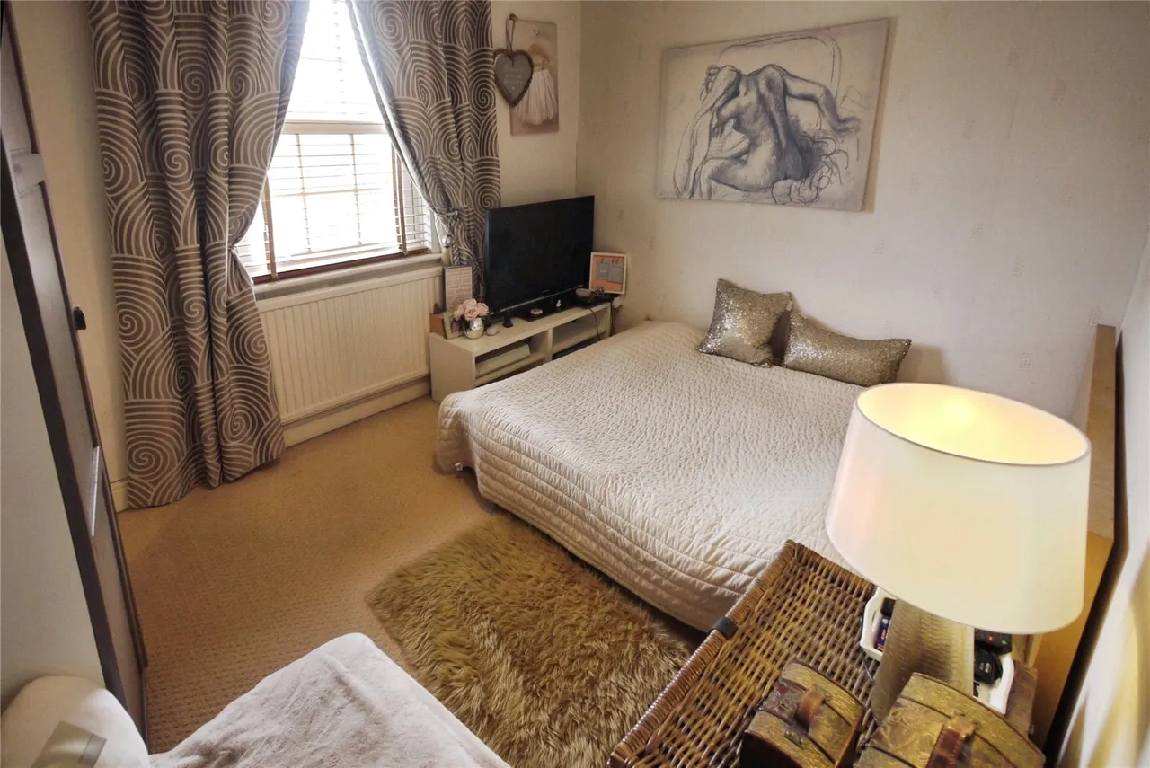 Roding Drive, Kelvedon Hatch, Brentwood, Essex, CM15, photo 12