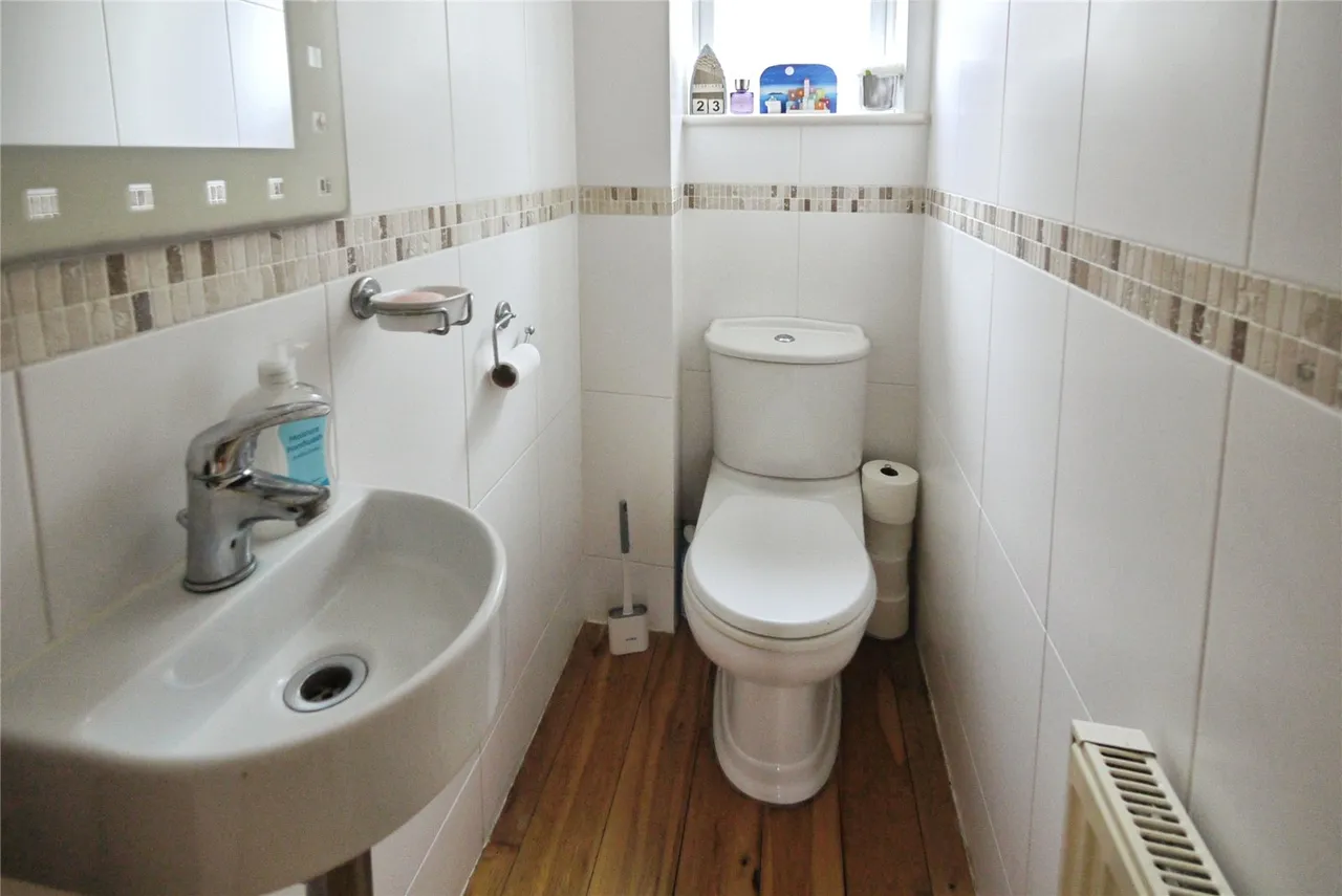 Roding Drive, Kelvedon Hatch, Brentwood, Essex, CM15, photo 9