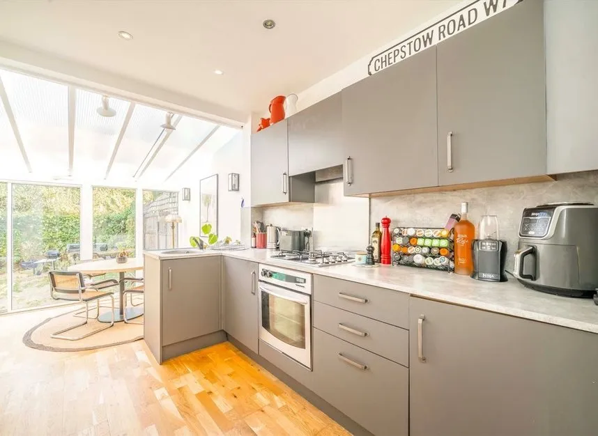 Brougham Road, Acton, W3, photo 3