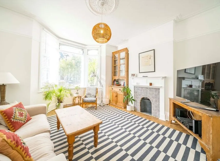 Brougham Road, Acton, W3, photo 2