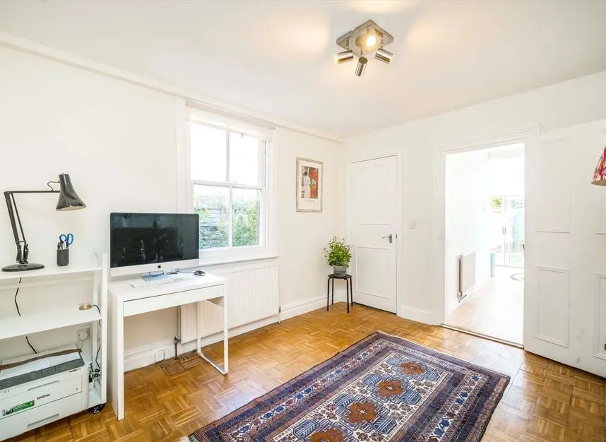 Brougham Road, Acton, W3, photo 6