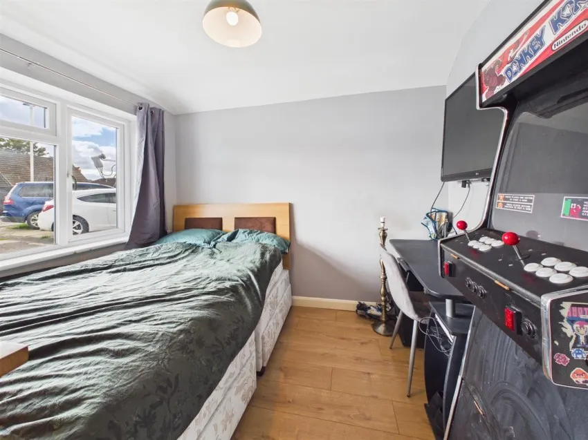 Flower Way, Longlevens, photo 10