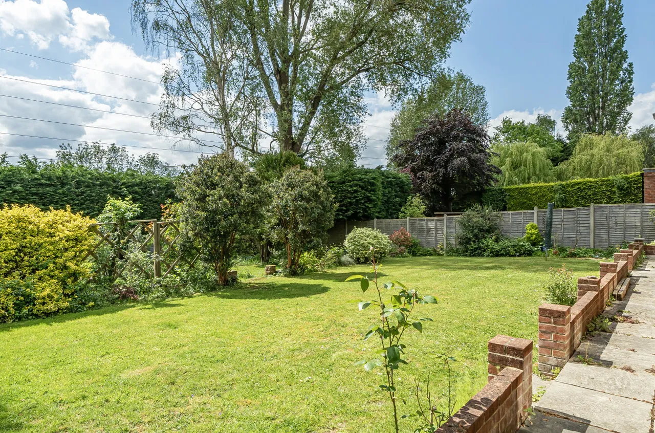 Southwood, Wokingham, Berkshire, RG40 2HF, photo 5