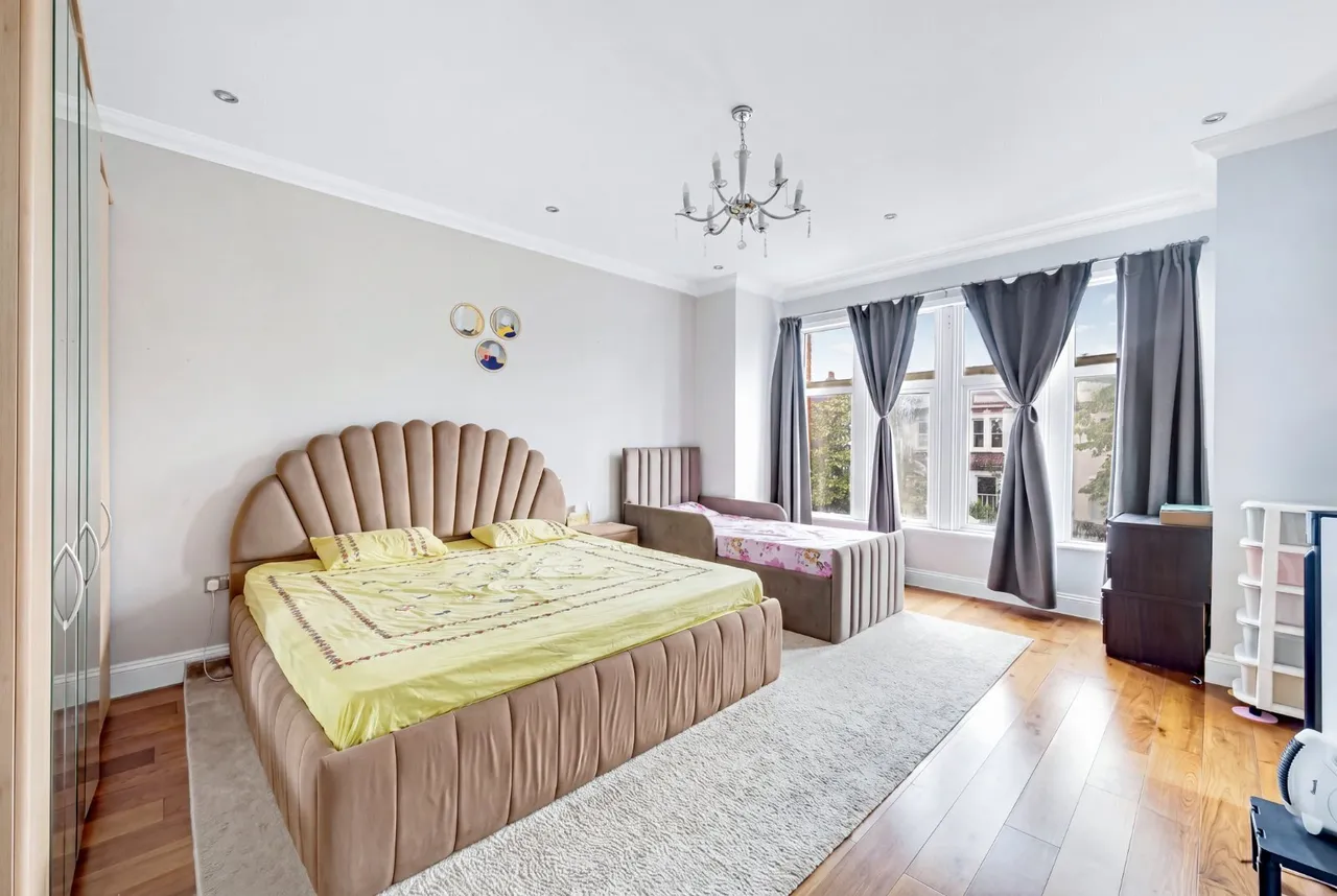 Hamilton Road, London, W5, photo 12