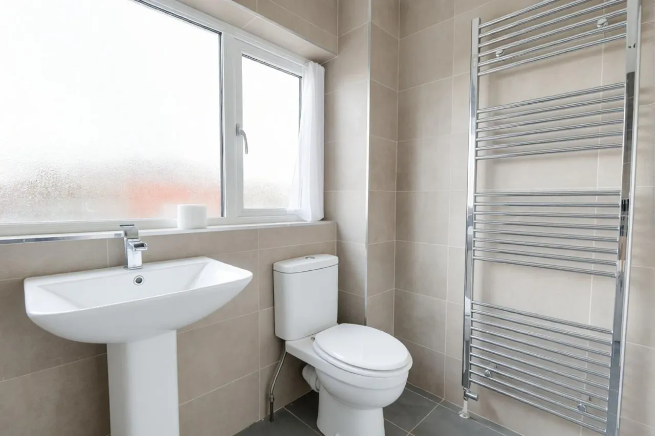 Debenham Crescent, Stoke-On-Trent, photo 17