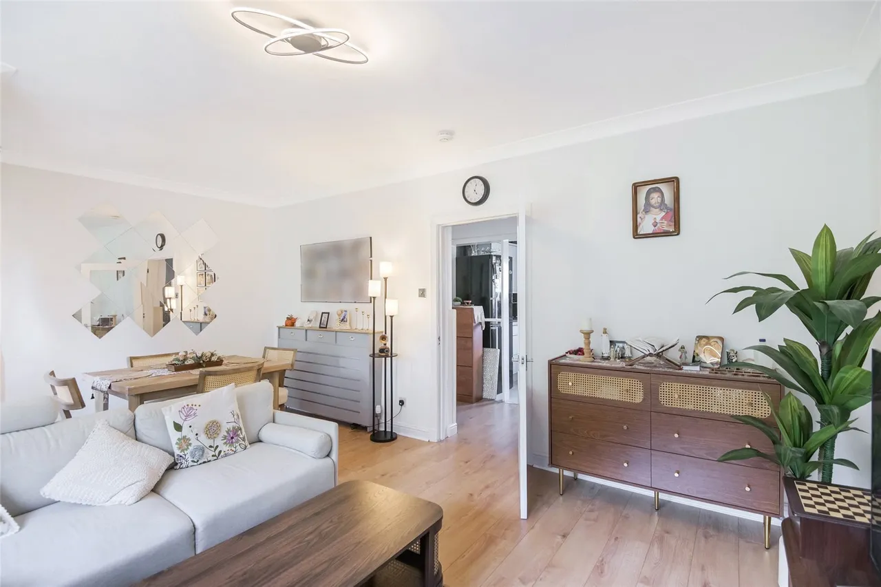Essenside Avenue, Drumchapel, Glasgow, G15, photo 3