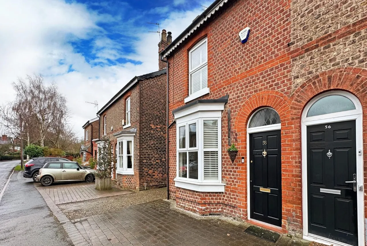 Park Road, Hale, Cheshire WA15 9LR, photo 27