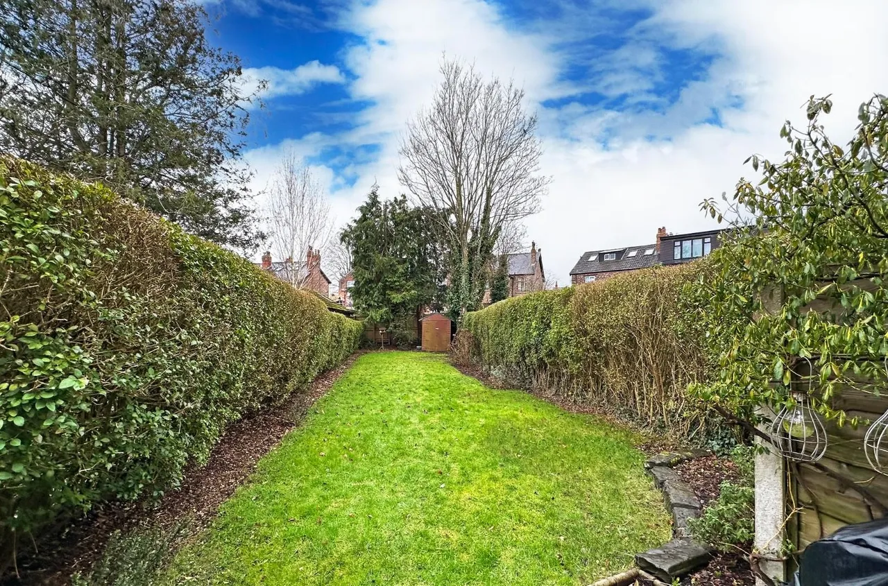 Park Road, Hale, Cheshire WA15 9LR, photo 5