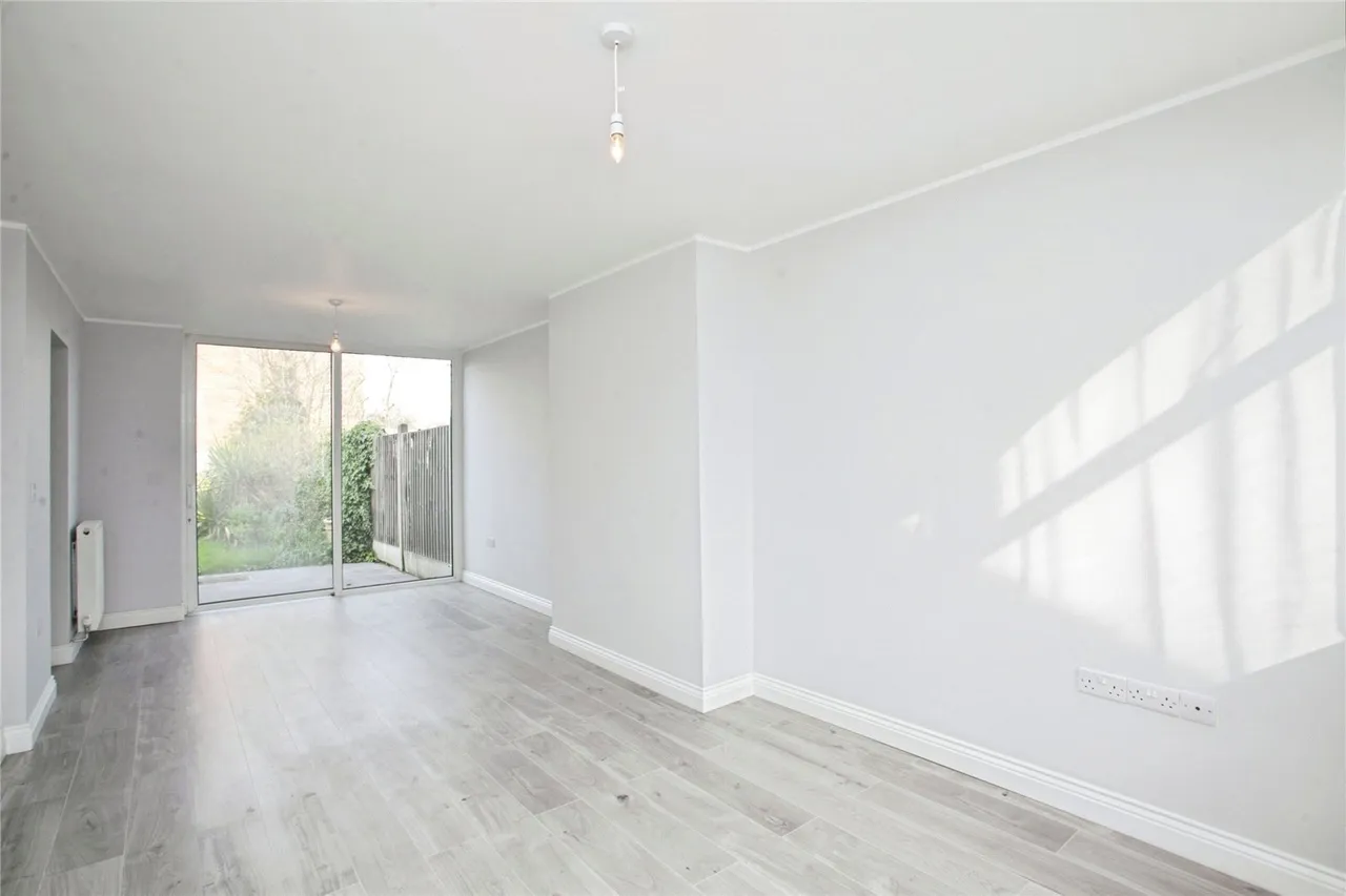 Cedars Road, Exhall, Coventry, Warwickshire, CV7, photo 2