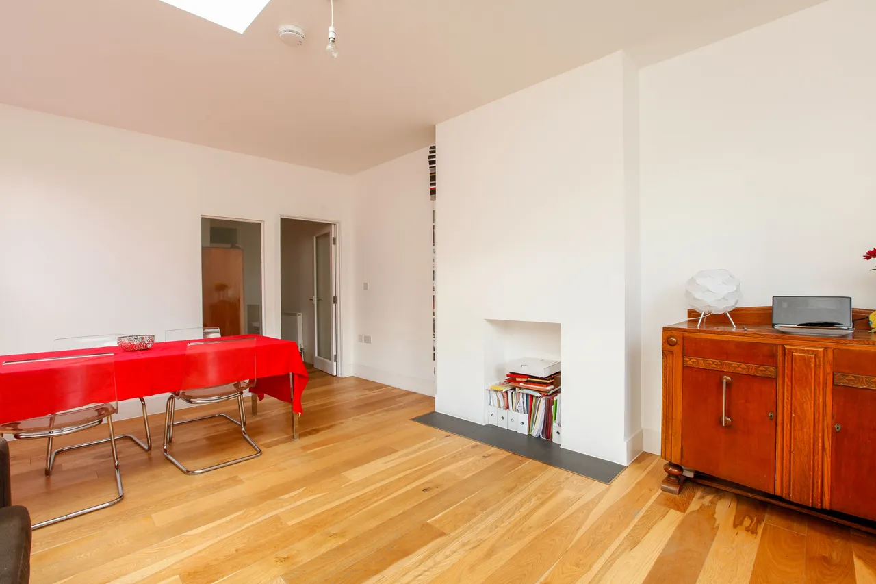 17b Lynette Avenue, London, photo 8