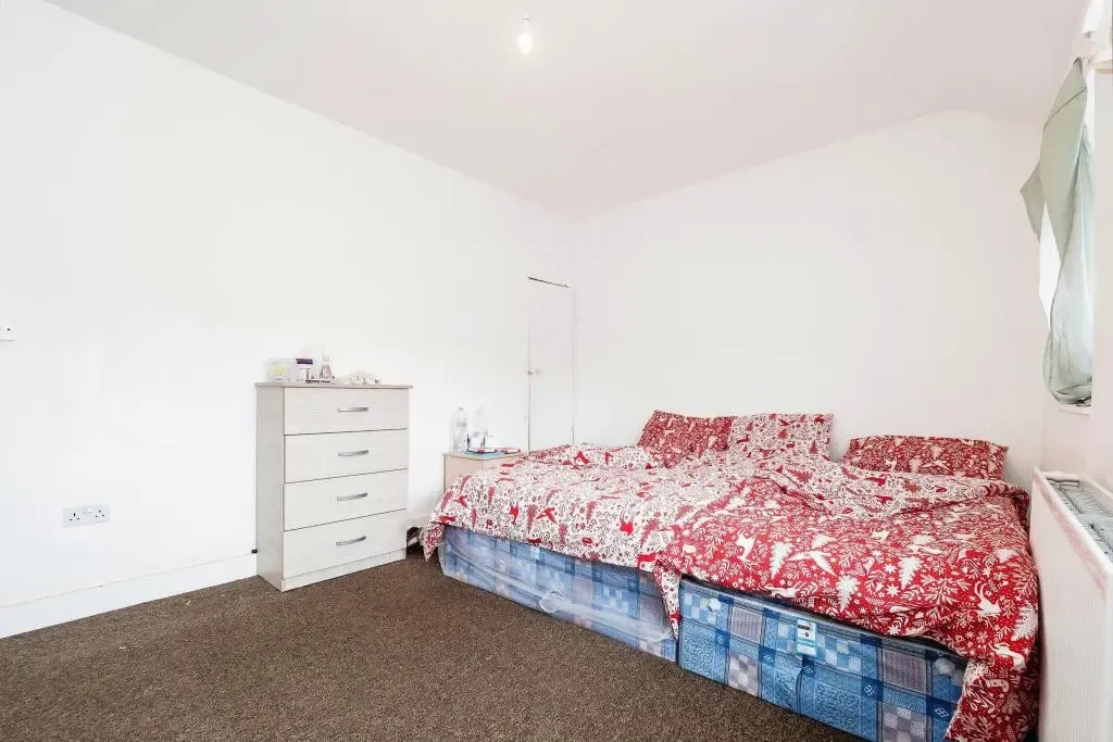 Digby Gardens, Dagenham, RM10, photo 7