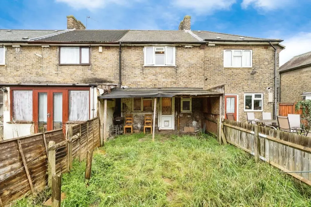 Digby Gardens, Dagenham, RM10, photo 2