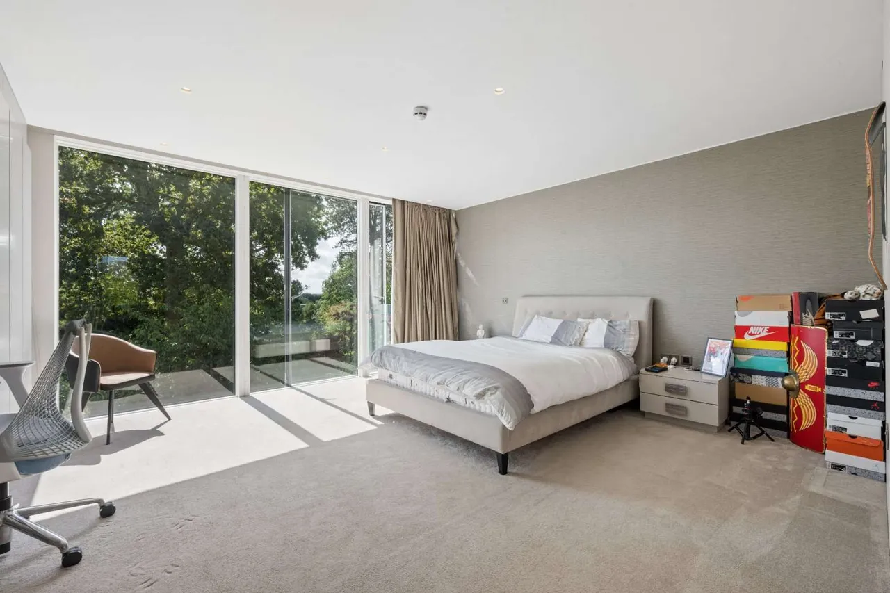 Harrop Road, Hale, WA15, photo 20