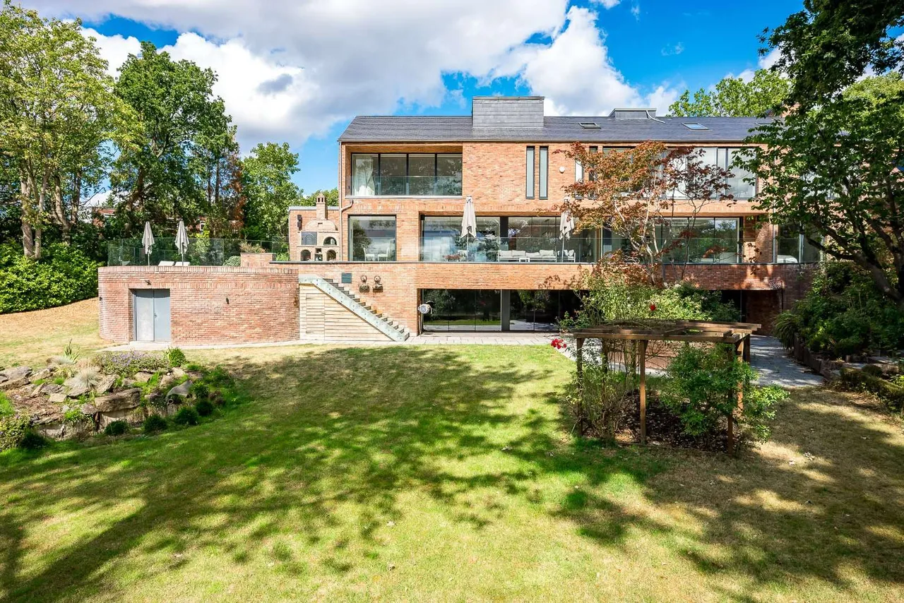 Harrop Road, Hale, WA15, photo 2