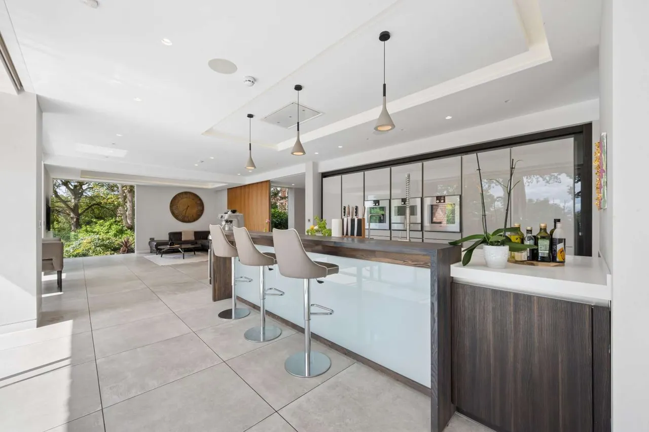 Harrop Road, Hale, WA15, photo 10