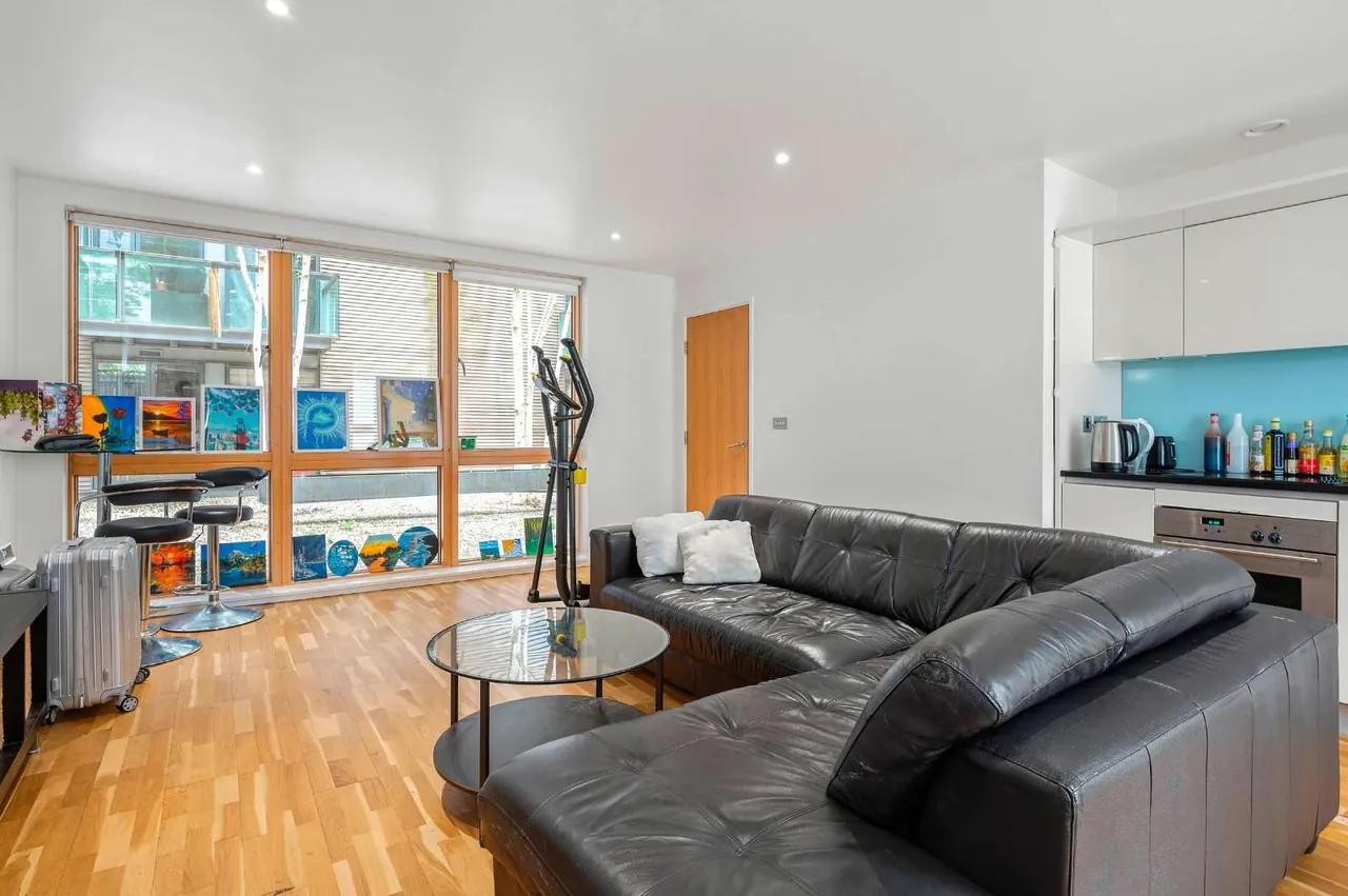 2 bed flat for sale, Jasper Walk, Hoxton, N1