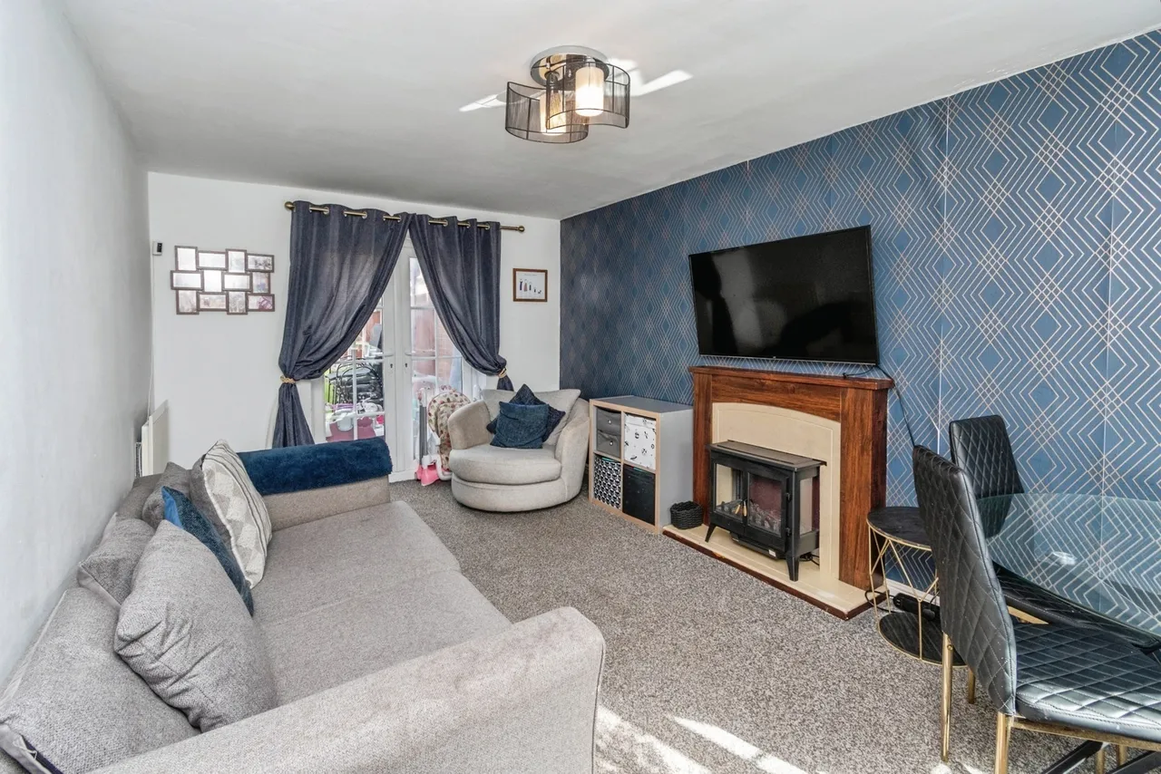 Bickley Road, Bilston, WV14, photo 4
