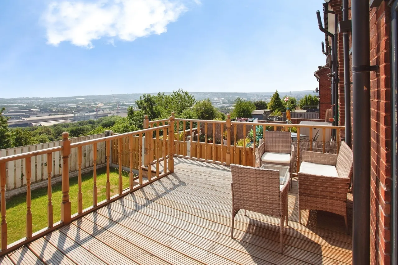 Sandstone Road, Sheffield, S9, photo 2