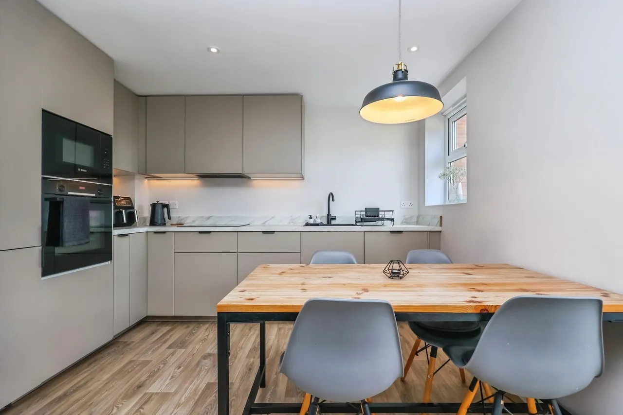Cartwright Way, Beeston, NG9, photo 2