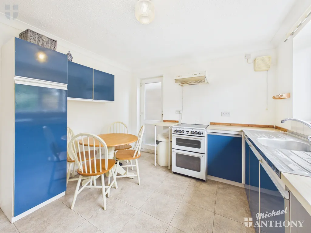 Oulton Close, Aylesbury, HP21 7JY, photo 11