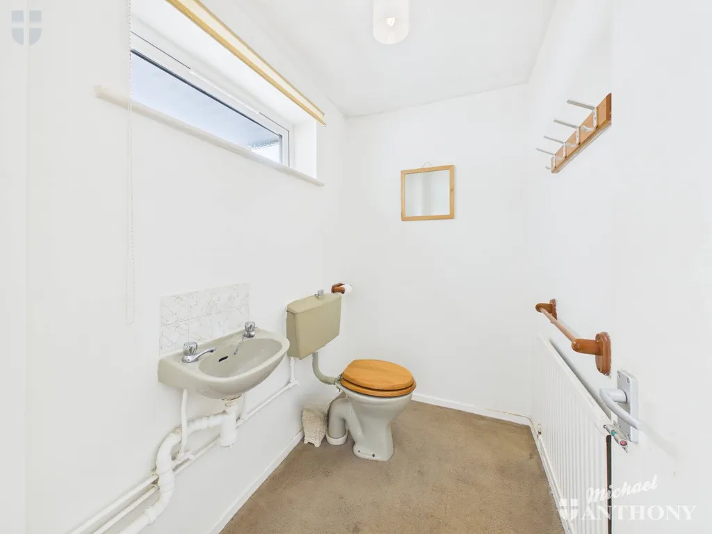 Oulton Close, Aylesbury, HP21 7JY, photo 13