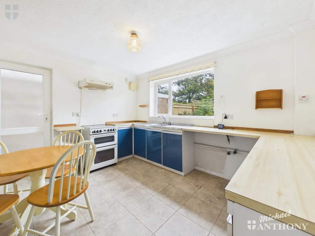 Oulton Close, Aylesbury, HP21 7JY, photo 4